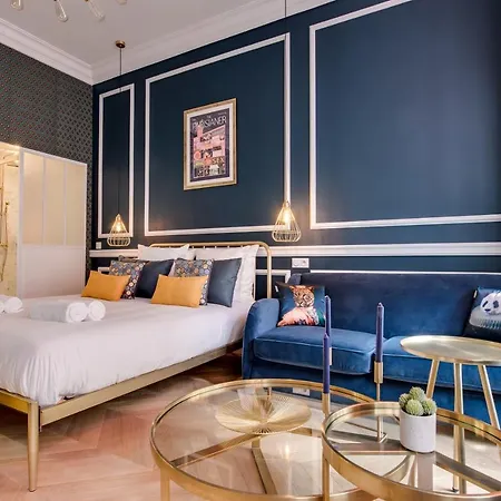 The Napoleon Suite On Champs-Elysees * פריז